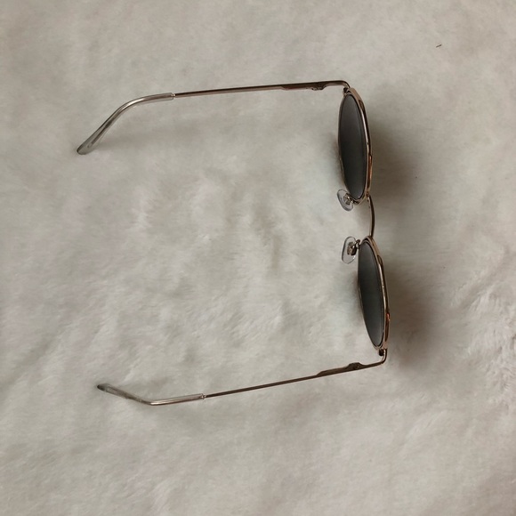 Francescas tinted geometric sunglasses - Picture 4 of 4